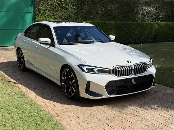 BMW 320i 2.0 16V TURBO FLEX M SPORT AUTOMÁTICO BMW 320i 2.0 16V TURBO FLEX M SPORT AUTOMÁTICO
